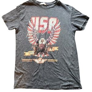 Gray & red vintage graphic USA North Carolina t-shirt #streetwear #Biker
XXS